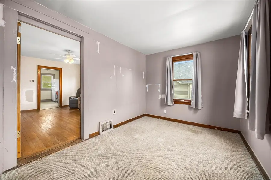 274 Kossuth Street, South Elgin, IL 60177 - #3