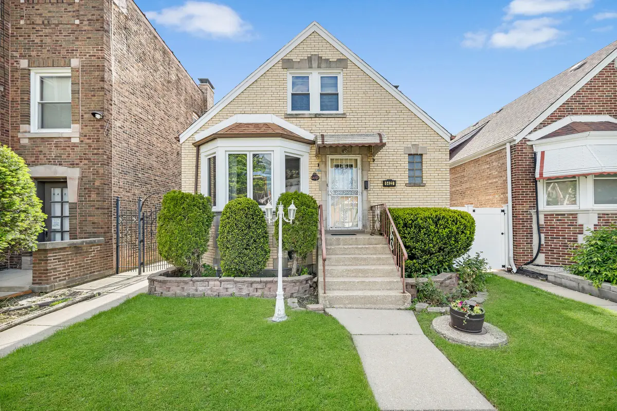 6422 S Komensky Avenue, Chicago, IL 60629 - #1