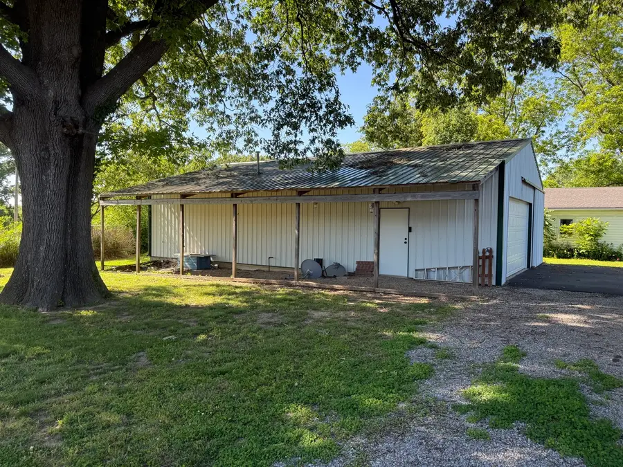 510 Zola Road, Harrisburg, IL 62946 - #3