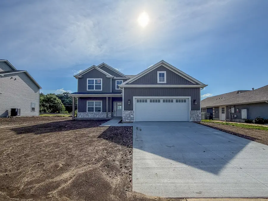 506 N Beacon Hill Circle, Urbana, IL 61802 - #2