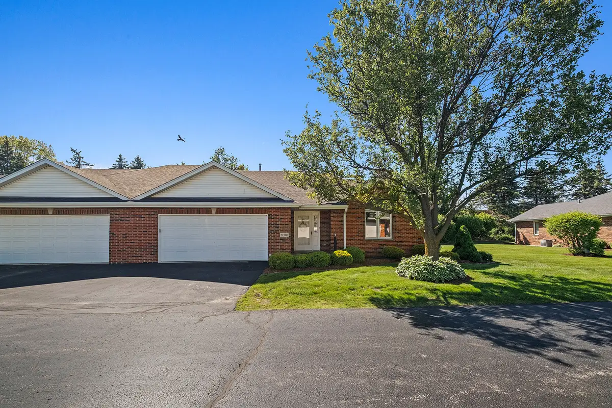 27106 S Fountainview Drive, Crete, IL 60417 - #1