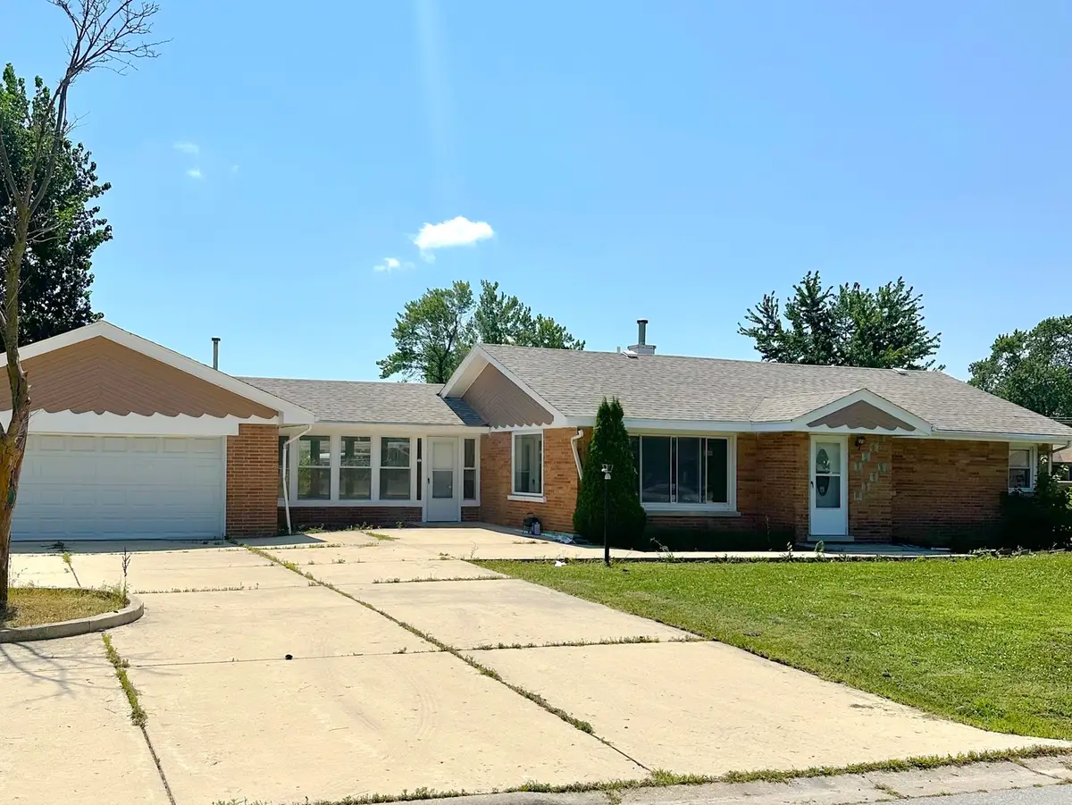 9405 S 76th Court, Hickory Hills, IL 60457 - #1