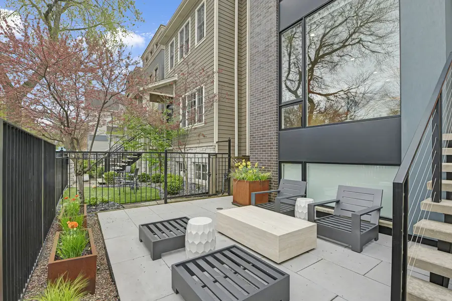 3012 N Hoyne Avenue, Chicago, IL 60618 - #2
