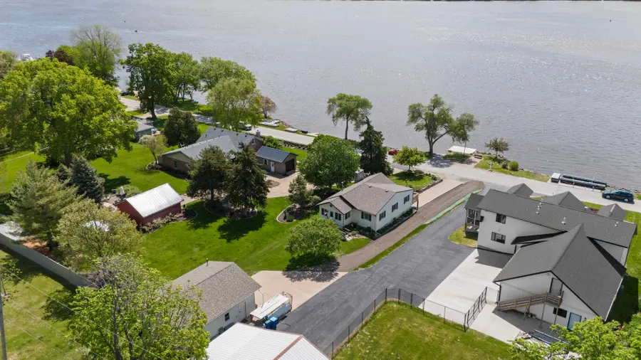 1401 Canal Shore Drive, Le Claire, IA 52753 - #3