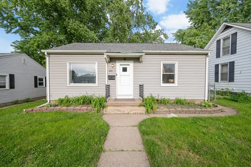 2011 35th Street, Rock Island, IL 61201 - #1