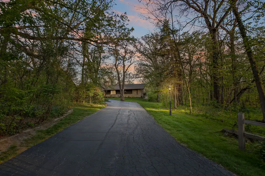 12304 N Ledges Drive, Roscoe, IL 61073 - #2