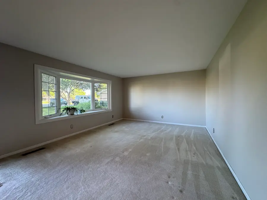 1496 W Lotus Lane, Kankakee, IL 60901 - #3