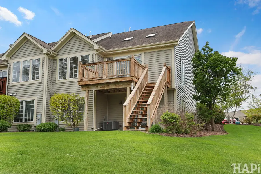 1340 Prairie View Parkway, Cary, IL 60013 - #2
