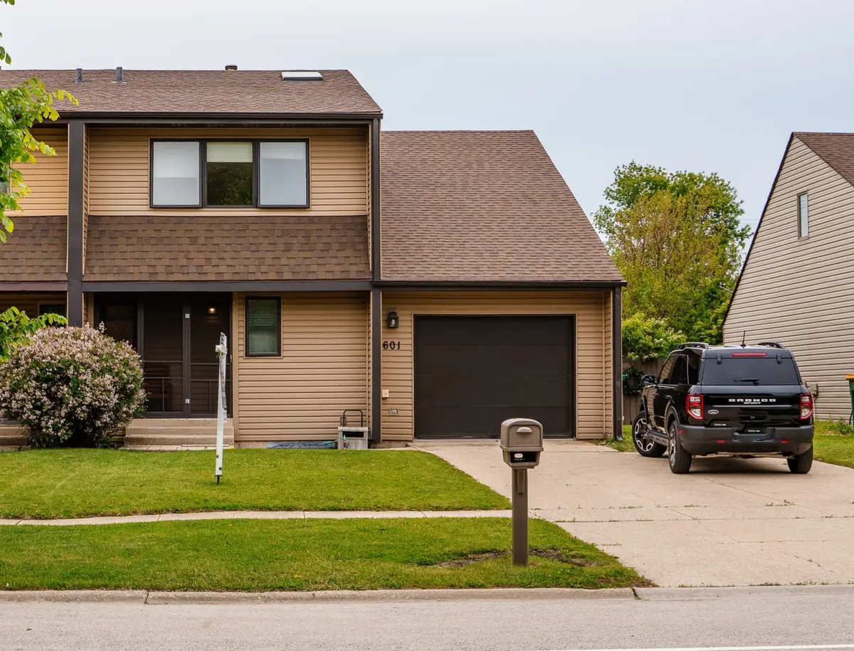 601 S Raven Road, Shorewood, IL 60404 - #1