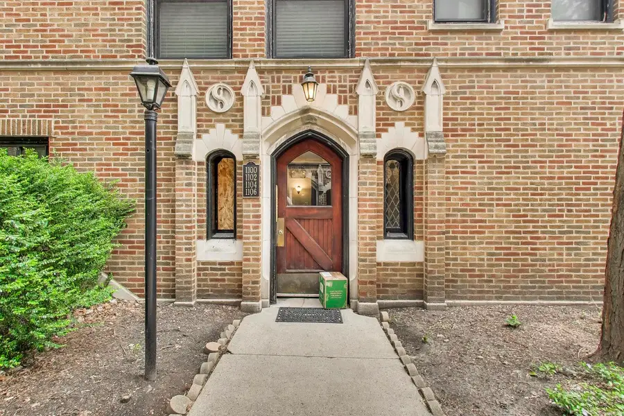 1106 W Montana Street #1, Chicago, IL 60614 - #3