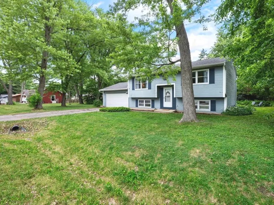 7010 Seminole Drive, Wonder Lake, IL 60097 - #2