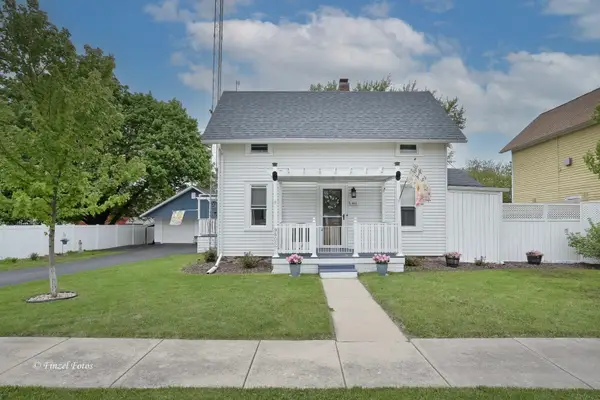9805 Illinois Street, Hebron, IL 60034