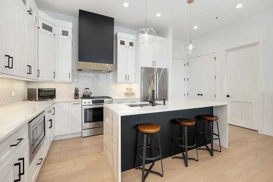 4405 N Richmond Street #205, Chicago, IL 60625 - #2