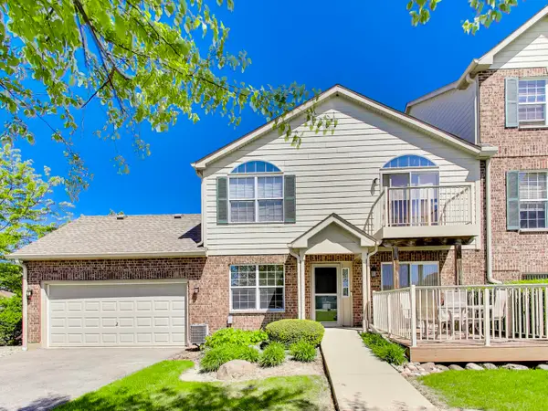5311 Glenbrook Trail, McHenry, IL 60050
