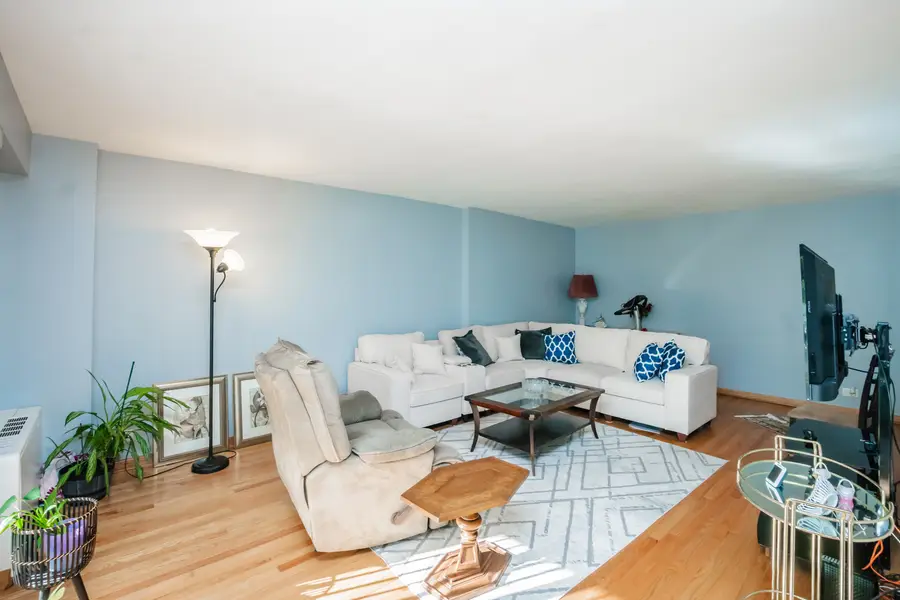 6933 N Kedzie Avenue #110, Chicago, IL 60645 - #3
