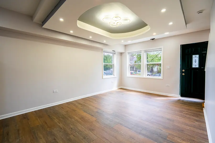 734 E 105th Street, Chicago, IL 60628 - #3