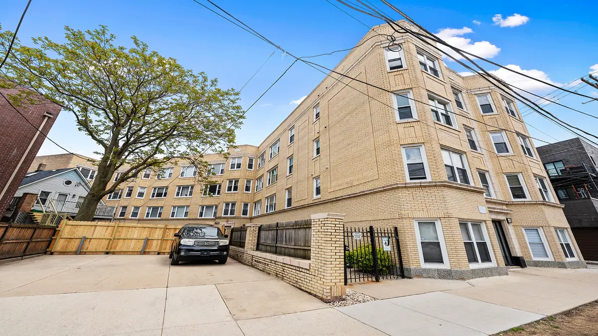 3215 N Francisco Avenue #2S, Chicago, IL 60618 - #1