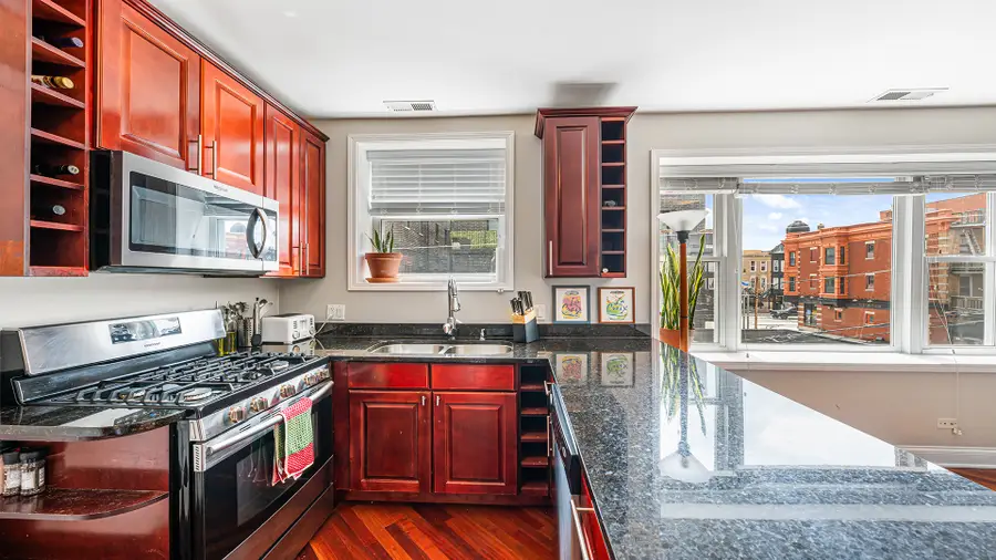 3215 N Francisco Avenue #2S, Chicago, IL 60618 - #2