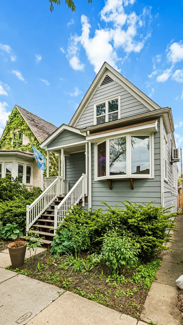4127 N Richmond Street, Chicago, IL 60618 - #1