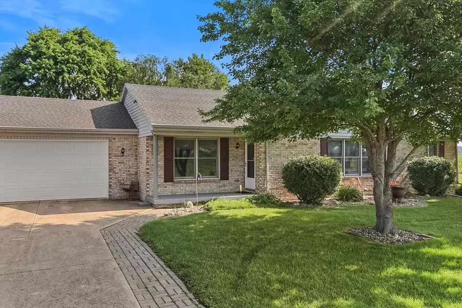 608 E Oaks Road, Urbana, IL 61802 - #2