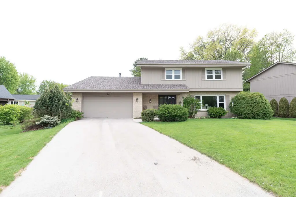 5841 Hoylake Drive, Rockford, IL 61107 - #1