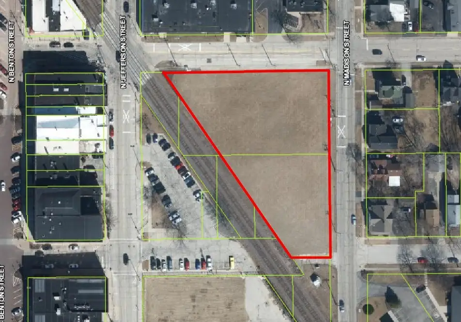 200 E Judd Street, Woodstock, IL 60098 - #1