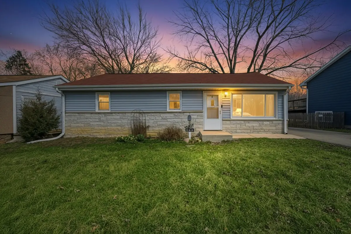 349 Woodland Drive, Grayslake, IL 60030 - #1