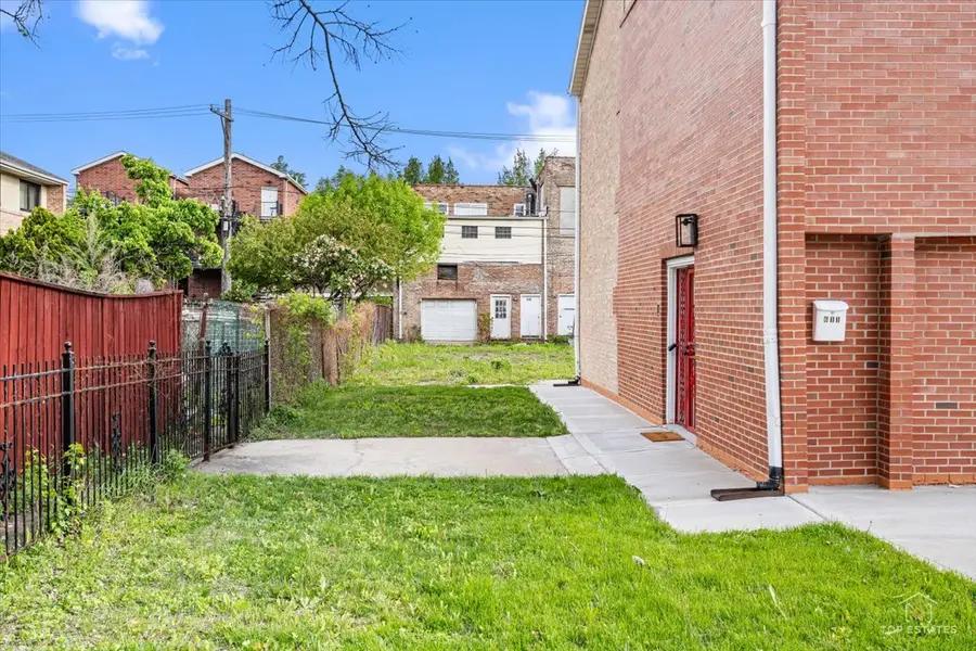 611 W 25th Place, Chicago, IL 60616 - #2