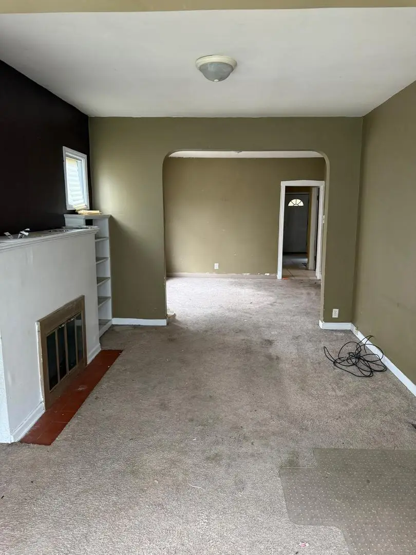 8148 S Blackstone Avenue, Chicago, IL 60619 - #2