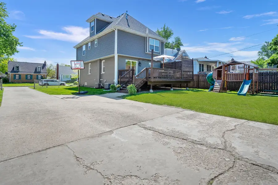4234 Vernon Avenue, Brookfield, IL 60513 - #3