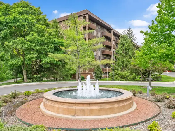 120 Lakeview Drive #417, Bloomingdale, IL 60108