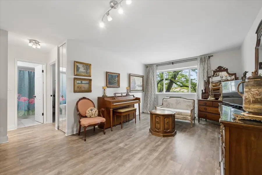 8455 W Leland Avenue #204, Chicago, IL 60656 - #2