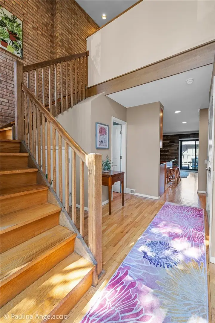 586 W Russell Street, Barrington, IL 60010 - #2