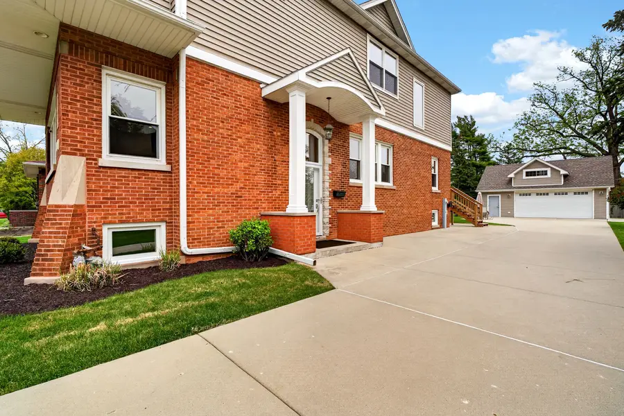 1117 Margret Street, Des Plaines, IL 60016 - #2