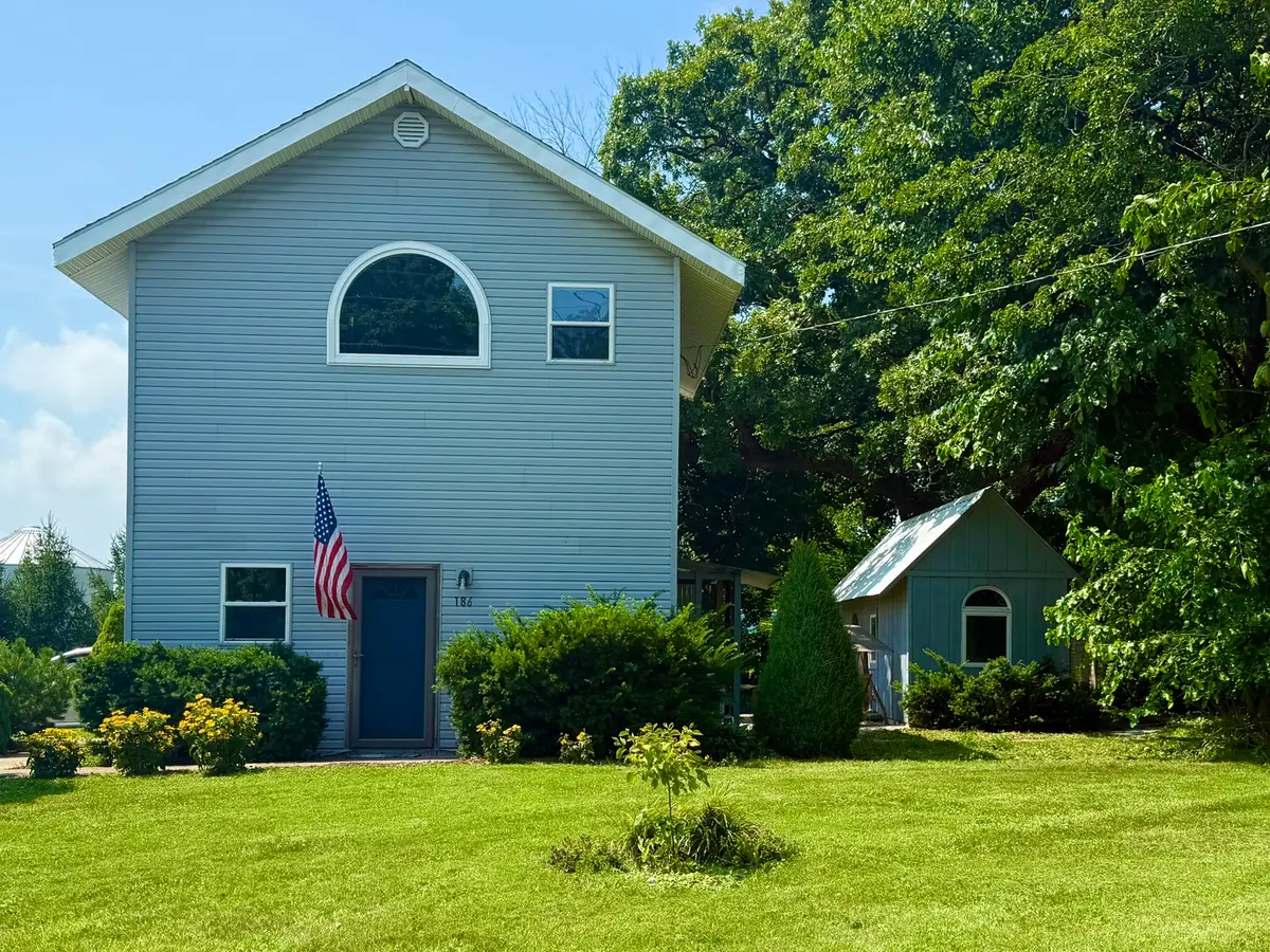 186 Peru Street, Paw Paw, IL 61353 - #1