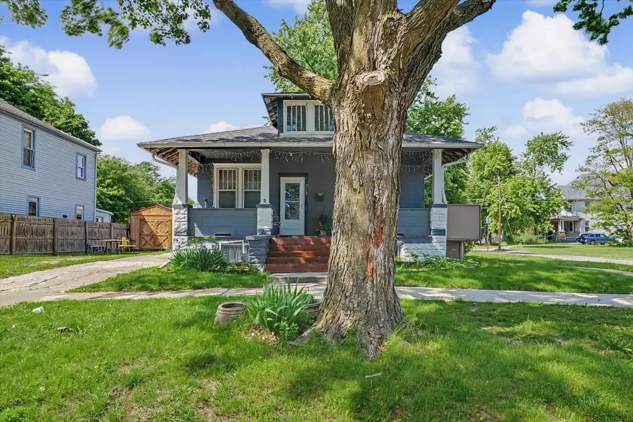 212 E Hill Street, Champaign, IL 61820 - #2