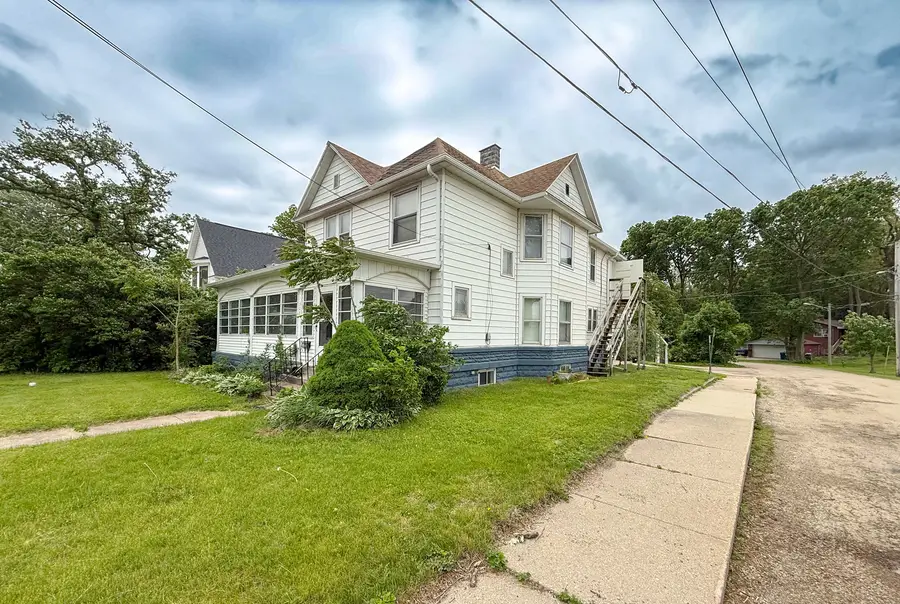 308 E 2nd Street, Rock Falls, IL 61071 - #3