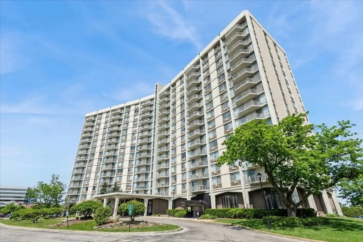 40 N Tower Road #8F, Oak Brook, IL 60523 - #1