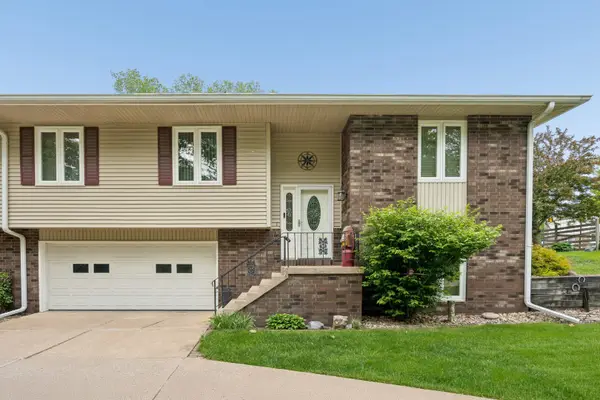 870 47th Avenue #2, East Moline, IL 61244