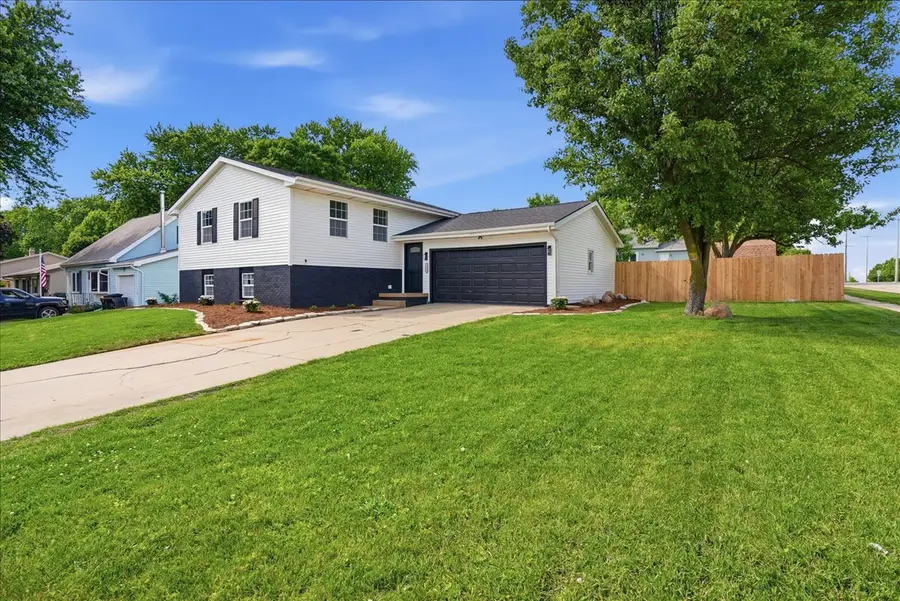 1828 Johnson Drive, Normal, IL 61761 - #2
