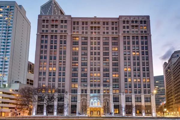680 N Lake Shore Drive #322, Chicago, IL 60611