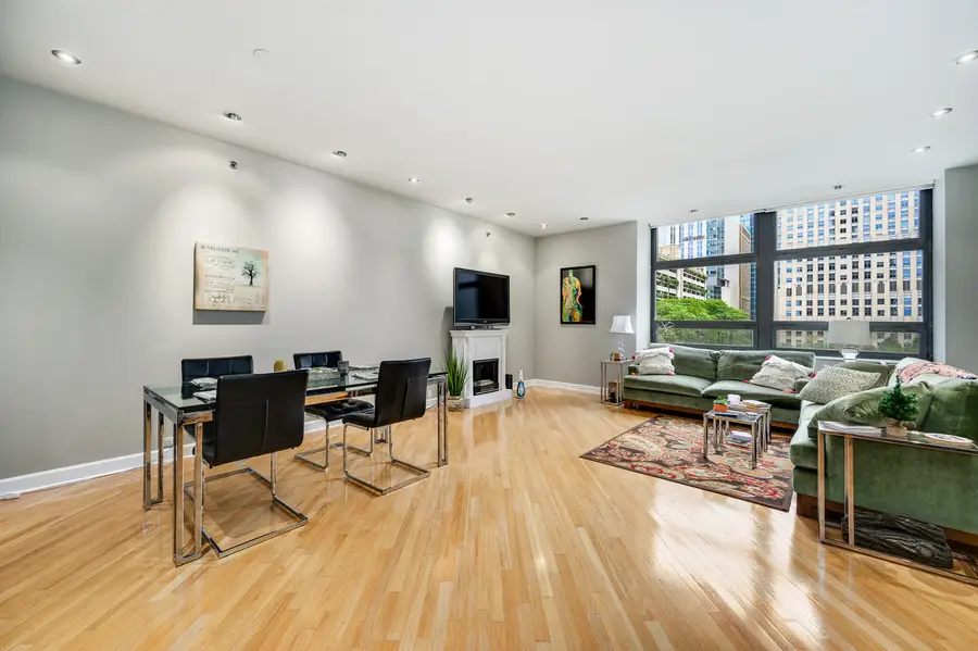 680 N Lake Shore Drive #322, Chicago, IL 60611 - #3