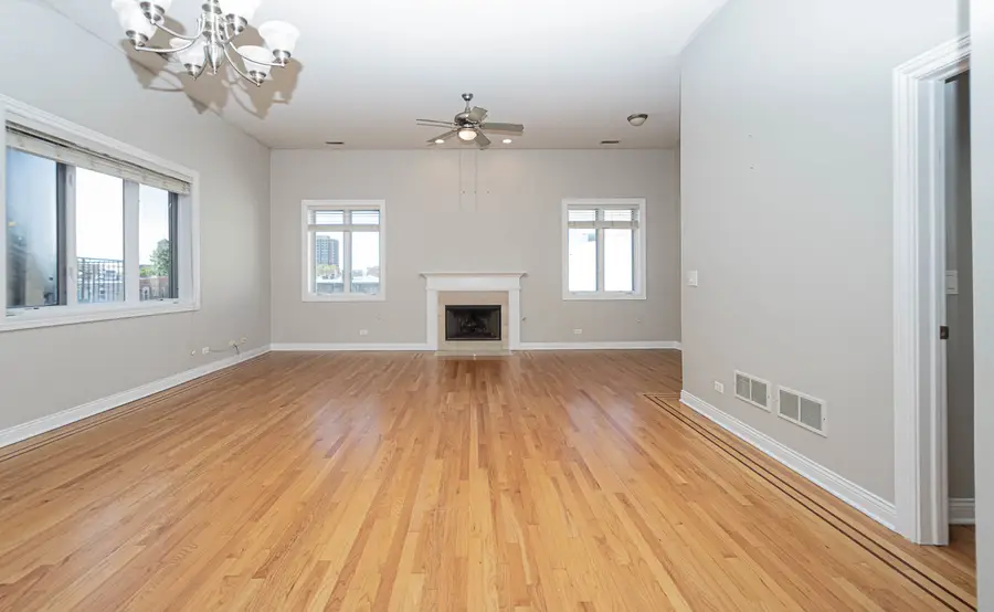 930 W Cuyler Avenue #3R, Chicago, IL 60613 - #2