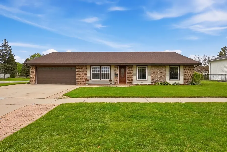 1402 Cynthia Lane, Hanover Park, IL 60133 - #2