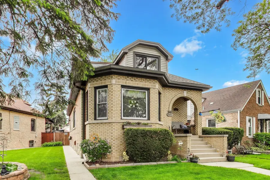 6732 W Rascher Avenue, Chicago, IL 60656 - #2