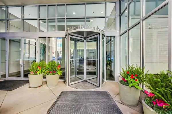 600 N Dearborn Street #1502, Chicago, IL 60610