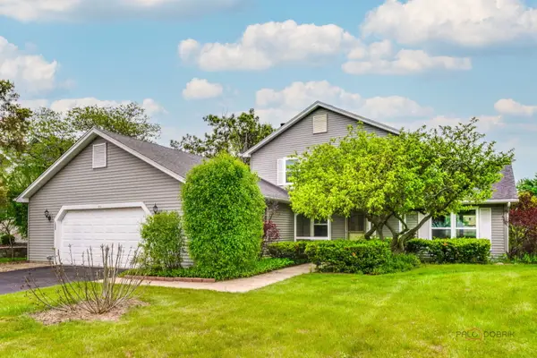 1255 W Dexter Lane, Hoffman Estates, IL 60169