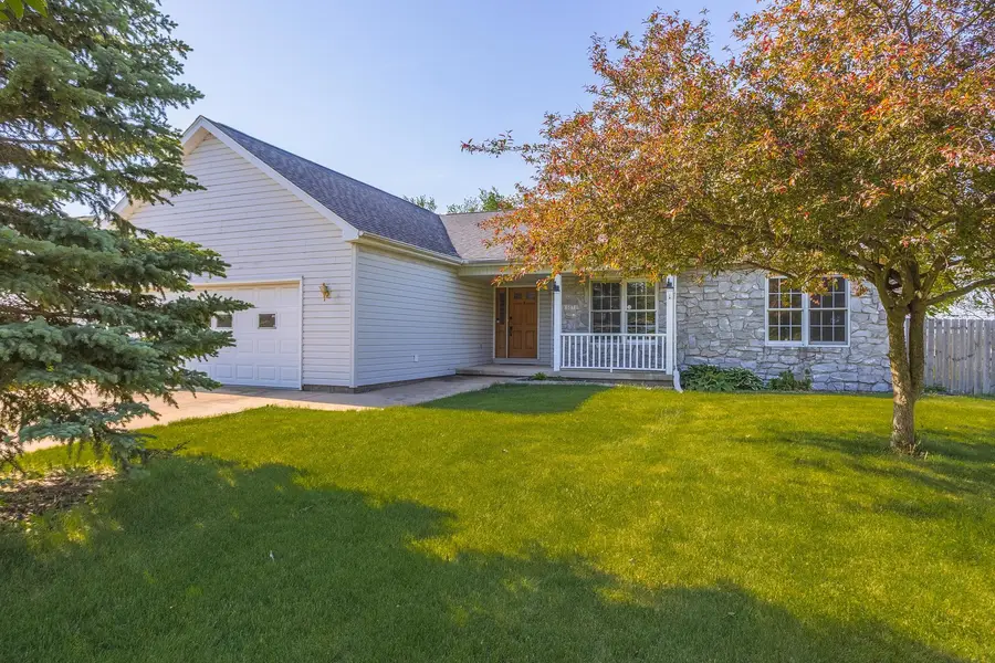 507 Lloyd Drive, Dwight, IL 60420 - #3