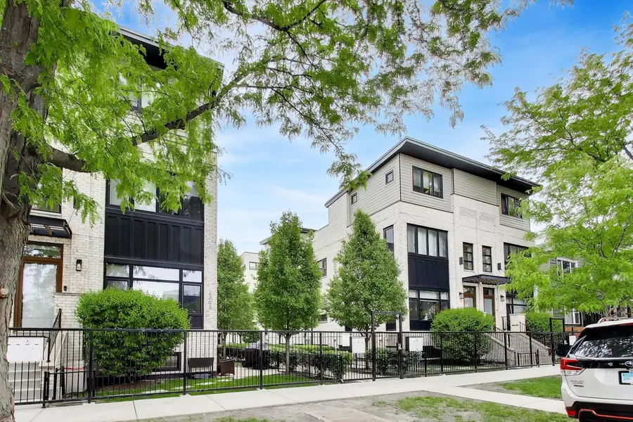 2247 N Rockwell Street #1, Chicago, IL 60647 - #2
