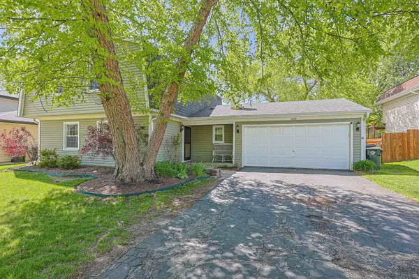 1299 W New Britton Drive, Hoffman Estates, IL 60192